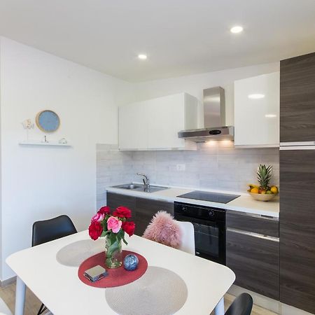 Apartment Finta Rogotin Екстериор снимка