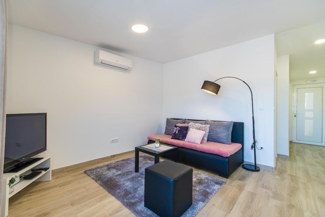 Apartment Finta Rogotin Екстериор снимка